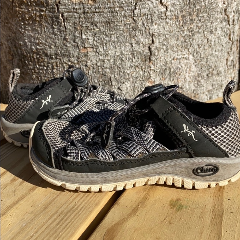 Chaco kids slip on shoes black Chacos